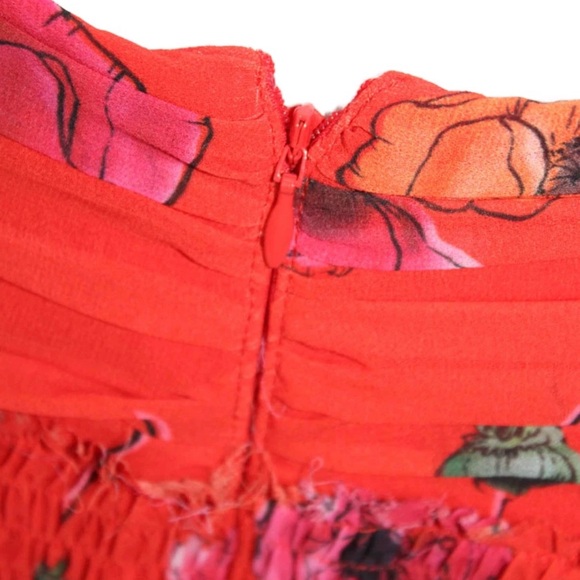 Camilla & Marc Mona Mini Skirt in Red Poppy EUC Size 6 - Picture 4 of 6